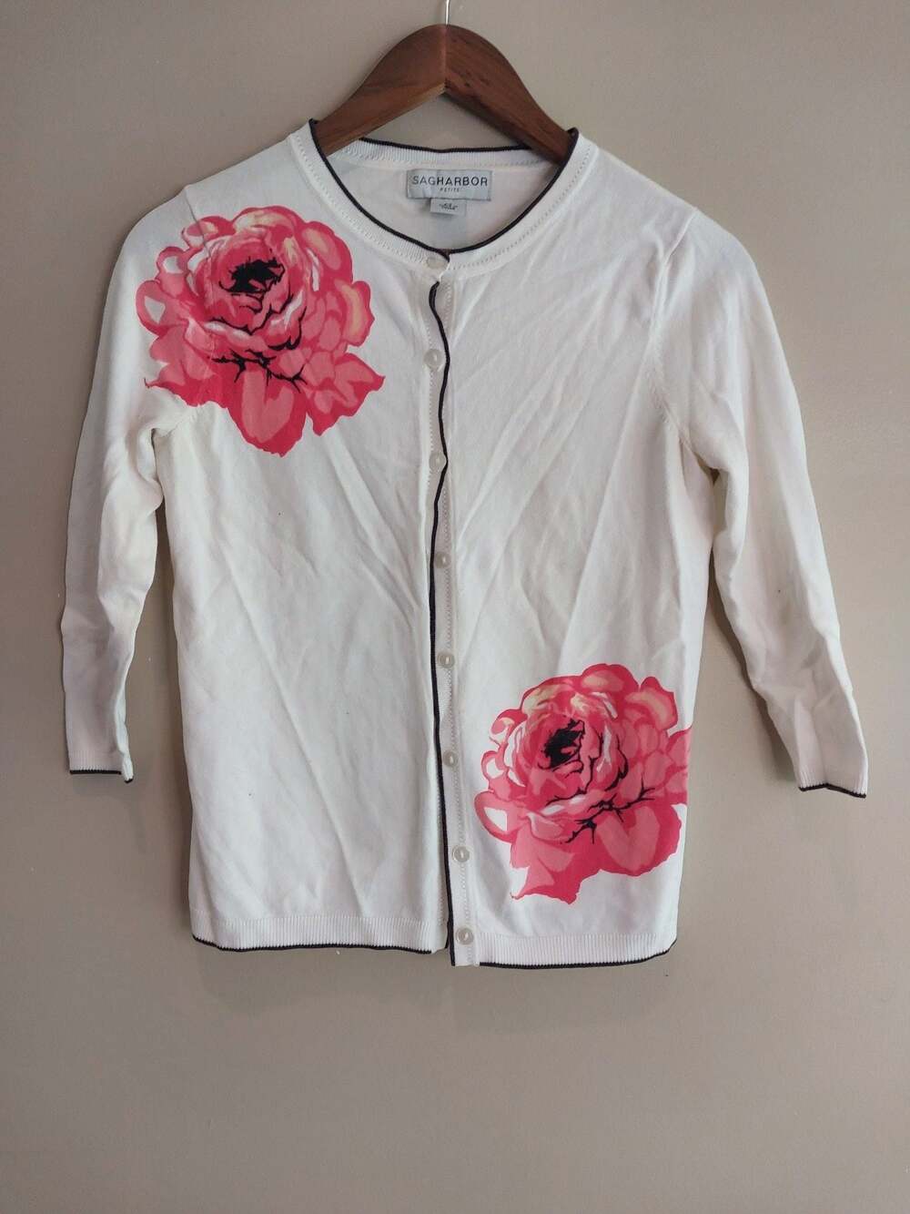 Sag Harbor Petite Cream Cardigan Sweater With Pink Roses 3/4 Sleeves Size PS